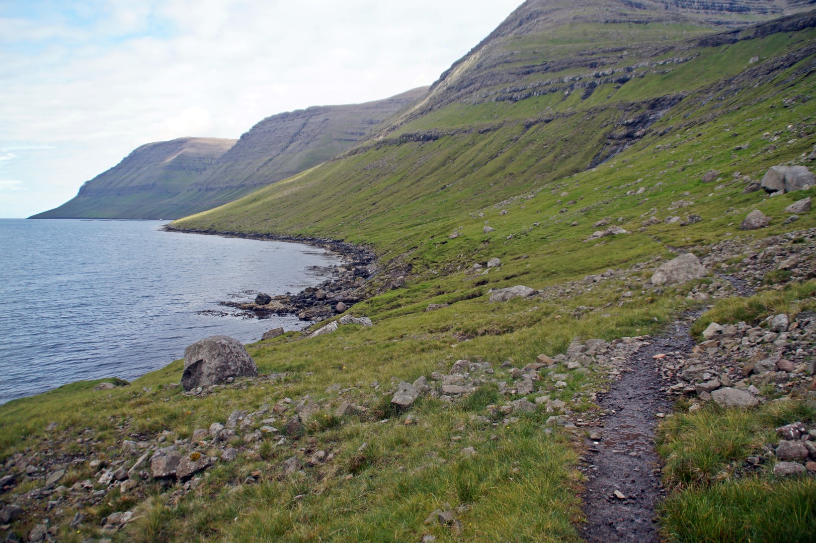 The hiking trail to Skálatoftir