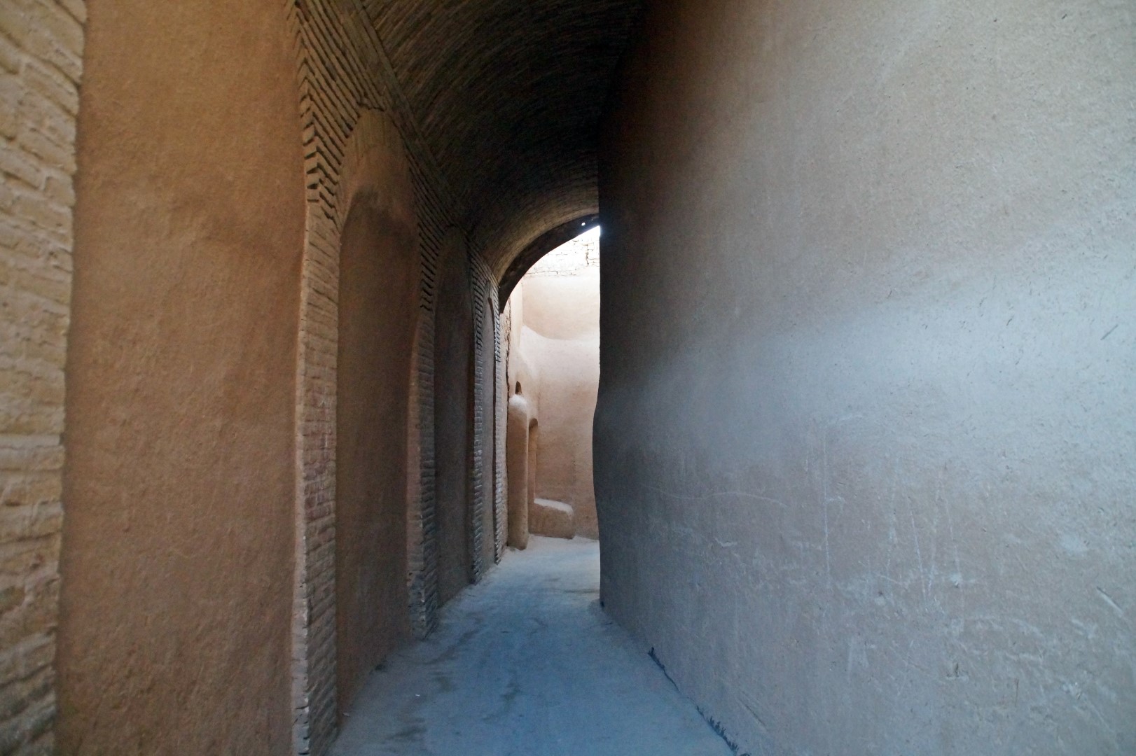 The cozy streets of Yazd