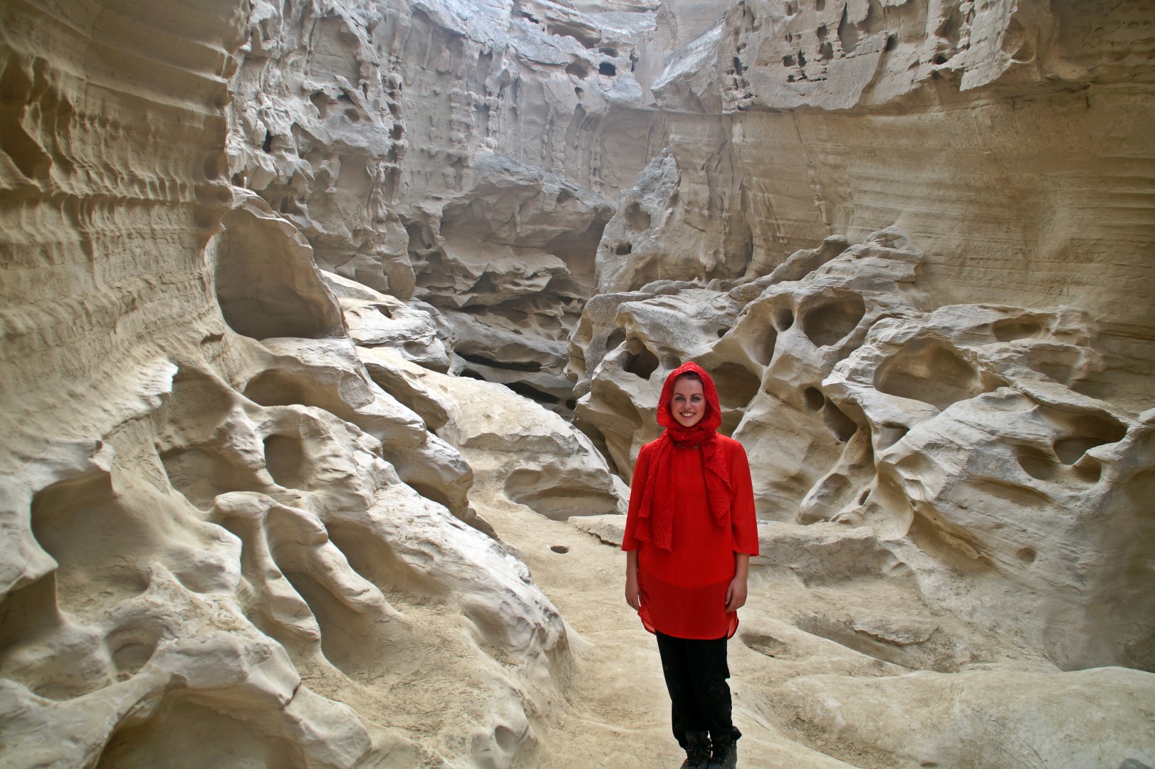 Feeling so extremely hot in the Chahkooh Valley on Qeshm Island