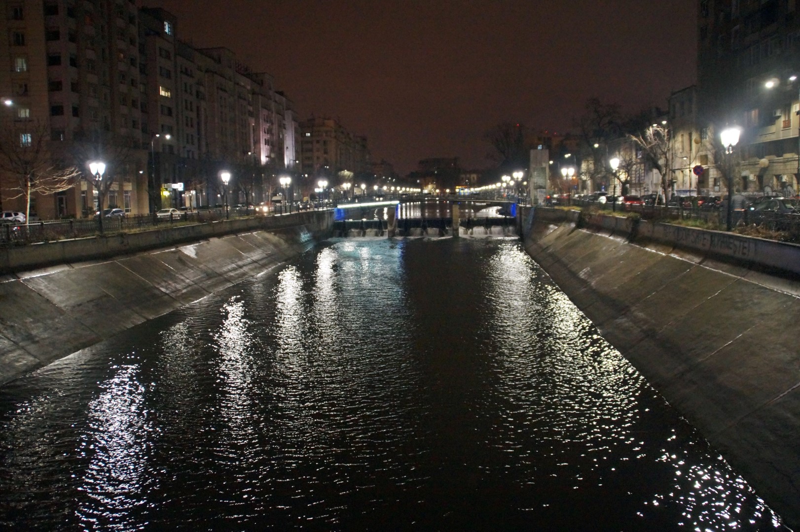 The river Dâmboviţa, which flows through the center of Bucharest