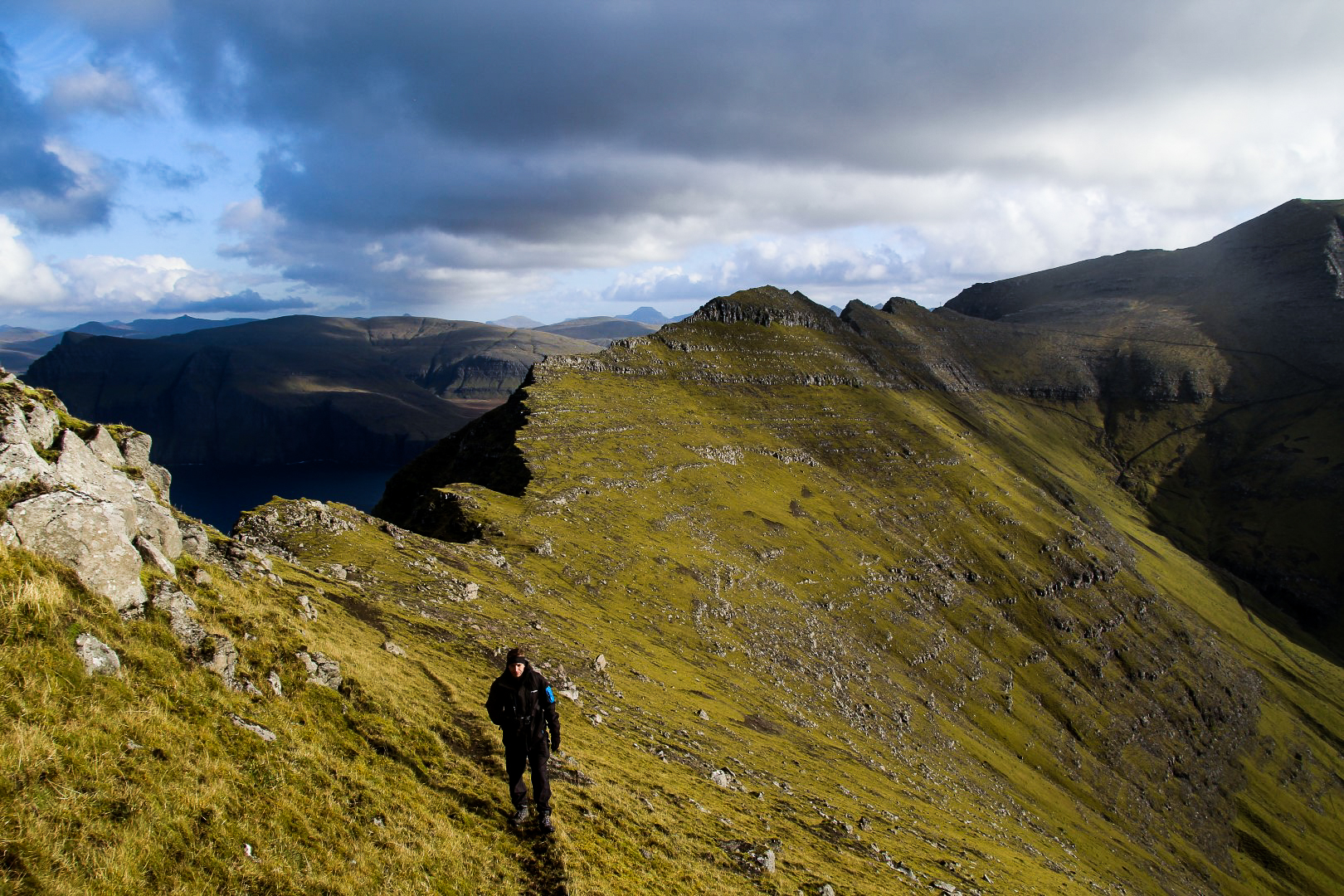 Defeated by the mountains of Gásadalur: The attempt to climb Heinanøva ...